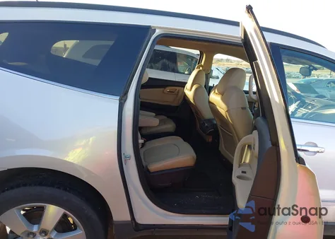 2012 Chevrolet Traverse Ltz z USA, uszkodzony, nr VIN 1GNKVLED5CJ421421